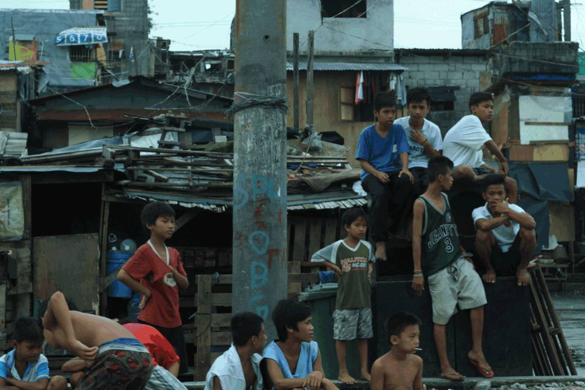Political Dynasties and Poverty in the Philippines: Why Power Concentration Keeps Regions Poor